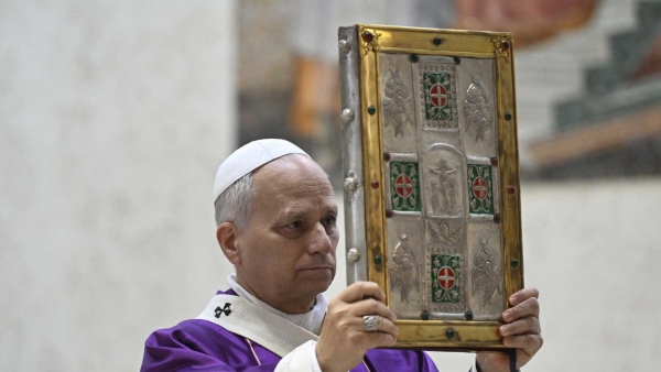 Pope Leo XIV elevates the Book of the Gospels 