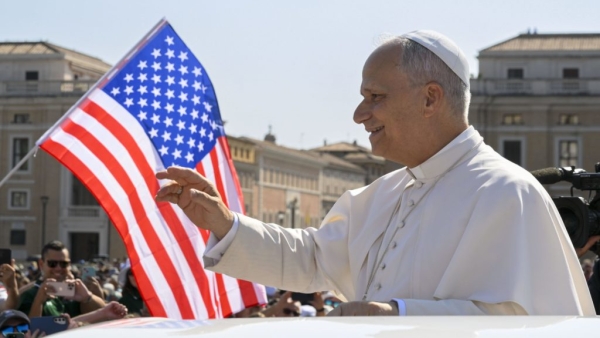 pope leo and usa flag